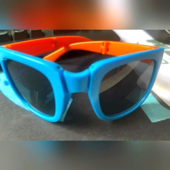 Unisex folding color block sunglassess - Picture 4 of 6